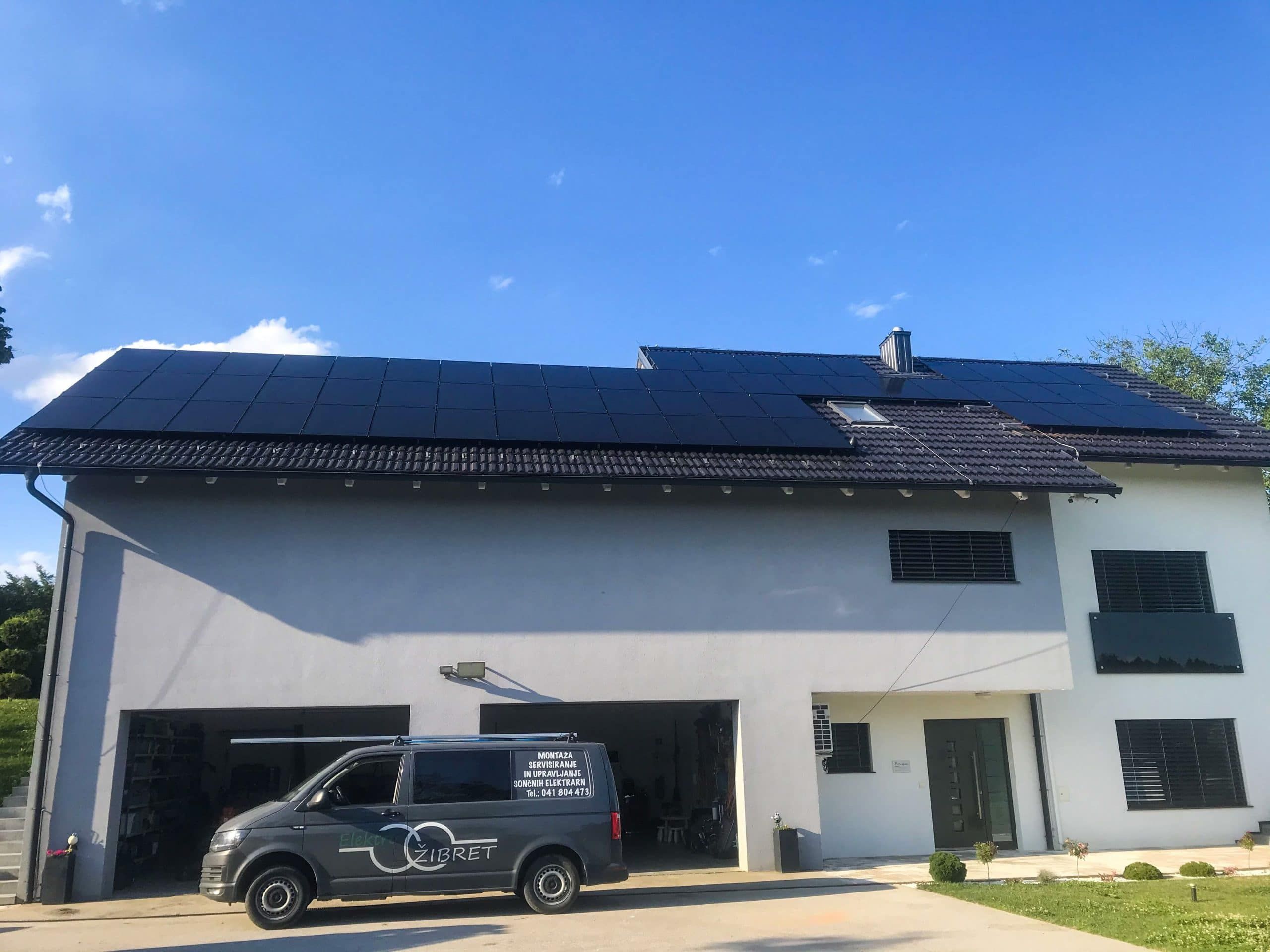 Montaža sončne elektrarne — referenčna fotografija 02