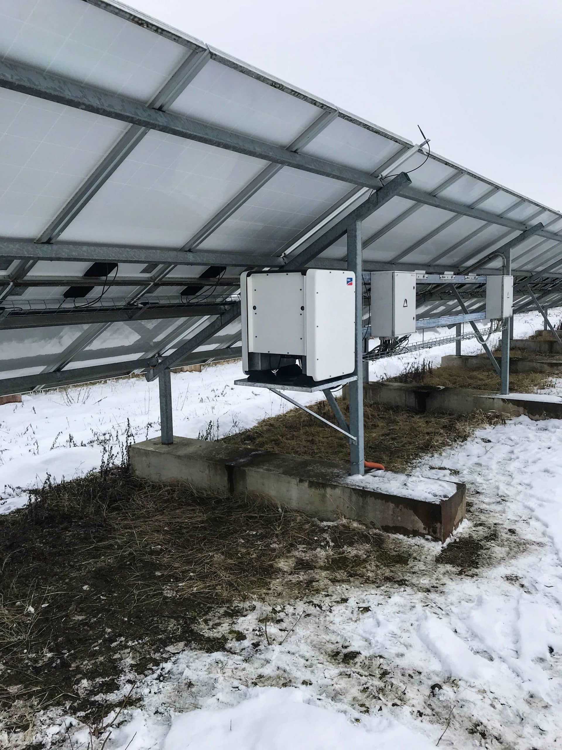 Servis sončne elektrarne — referenčna fotografija 03