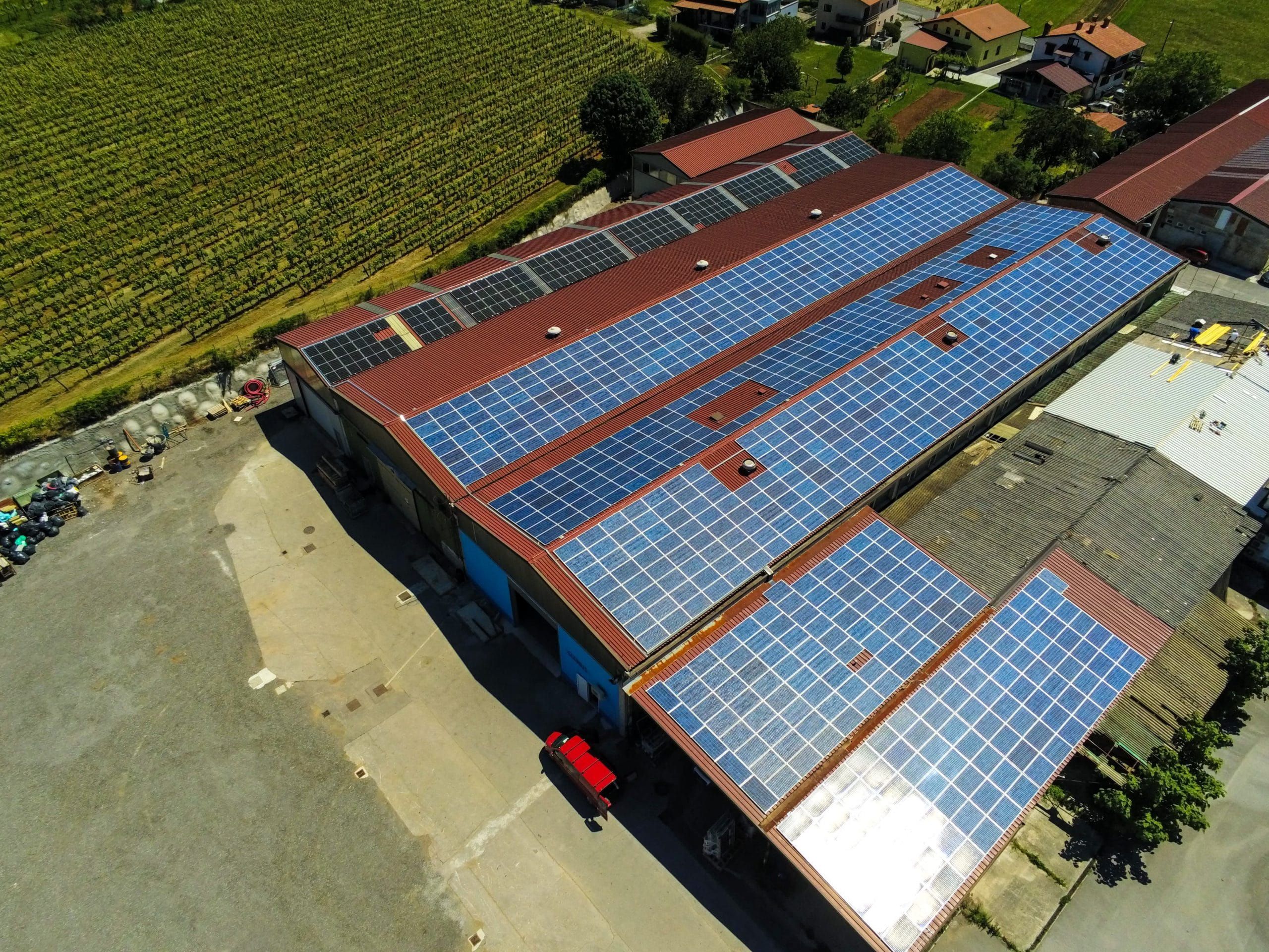 Servis sončne elektrarne — referenčna fotografija 13