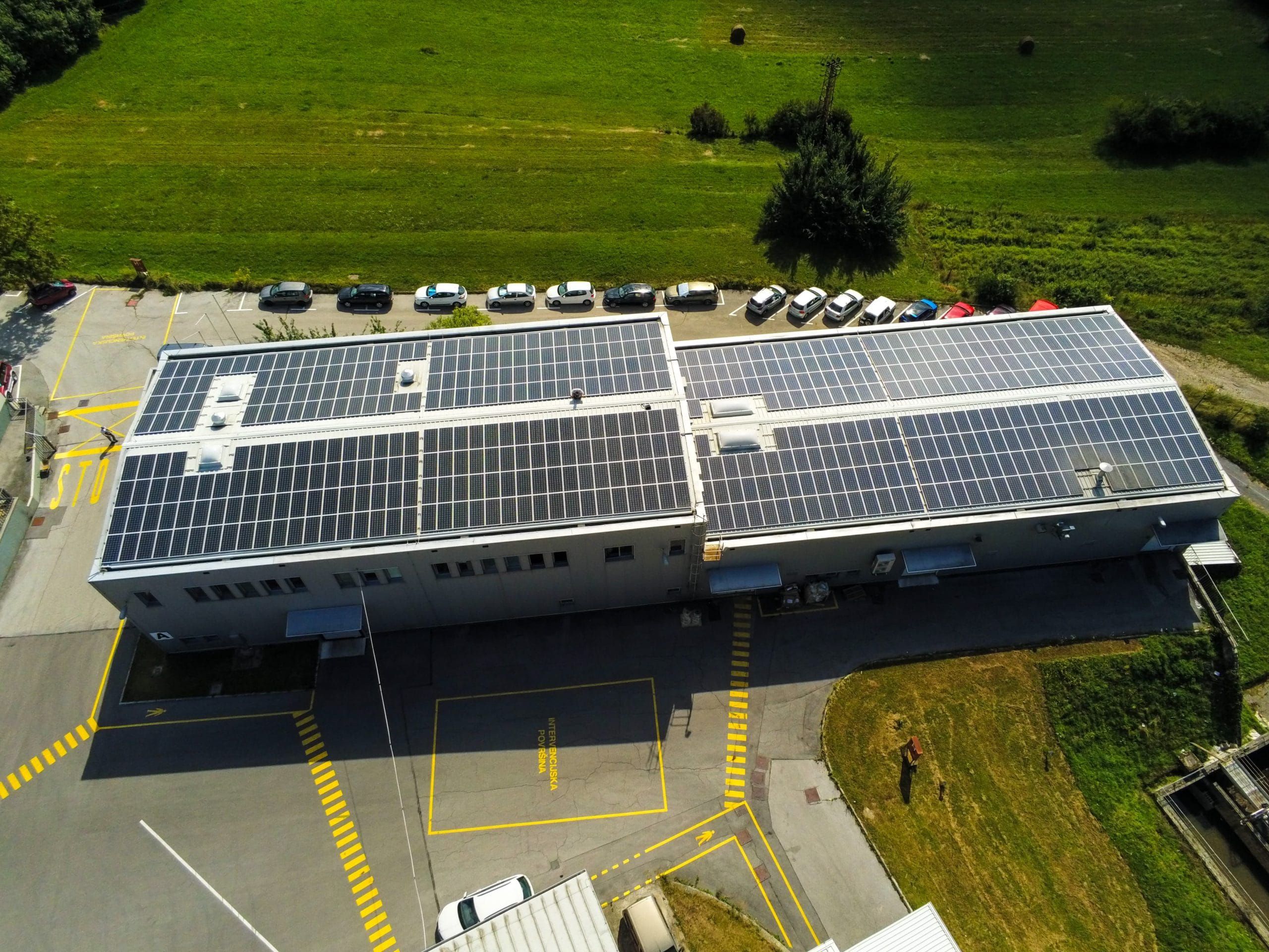 Servis sončne elektrarne — referenčna fotografija 15