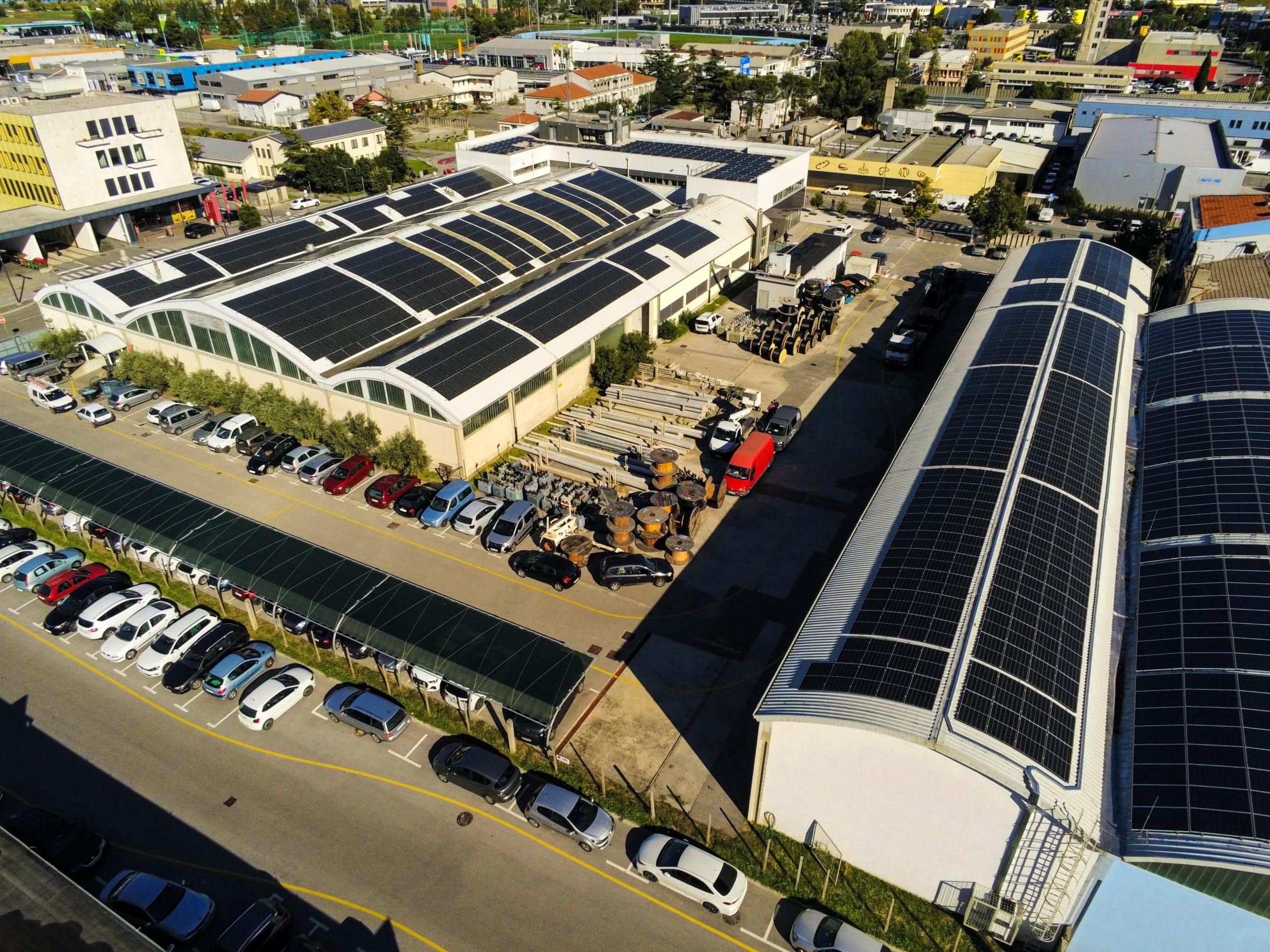 Servis sončne elektrarne — referenčna fotografija 19